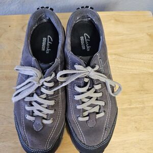 Clarks Wave Walk Sneakers Women’s 6.5 Gray Suede Leather Comfort Walking S128